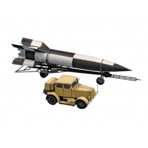 Revell 03310 - SS-100 Gigant + Transporter + V2