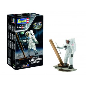 Revell 03702 - Apollo 11 Astronaut on the Moon