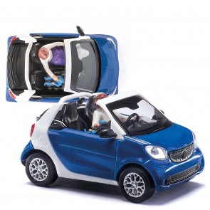 Busch 50779 - 1/87 SMART FORTWO COUPÉ WITH CHILD SEAT