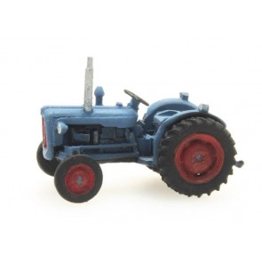 Artitec 316.055 - Tractor Ford Dexta blauw  ready 1:160
