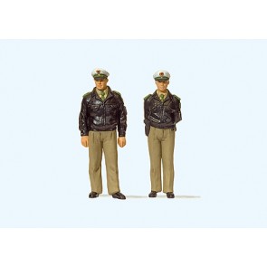 Preiser 63100 - 1:32 Politie agenten in groen uniform