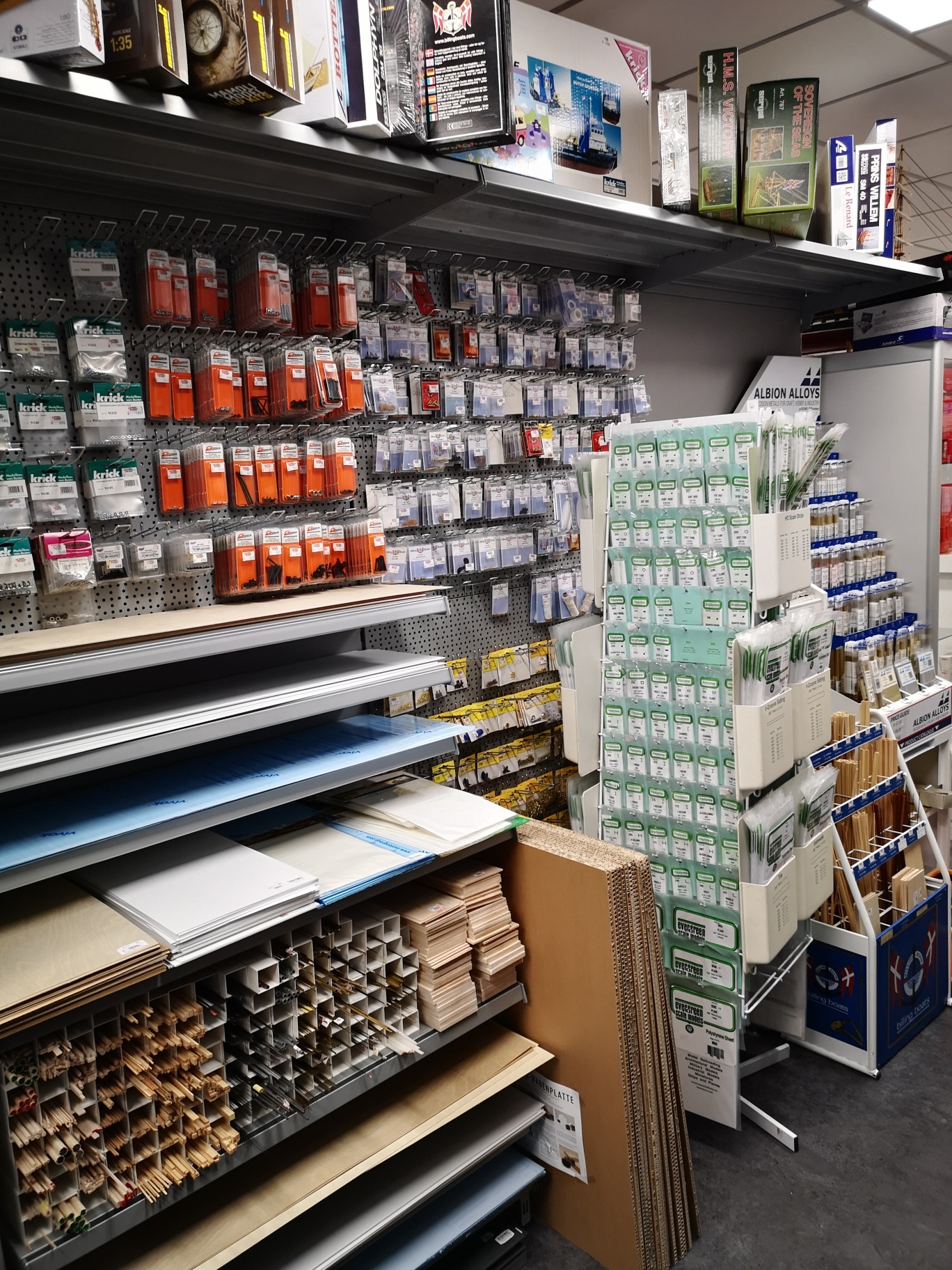 Maqquettematerialen, schepen en scheepsbeslag